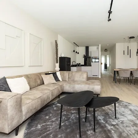 Centre , 1 Bed Appartement, Amber Apartment